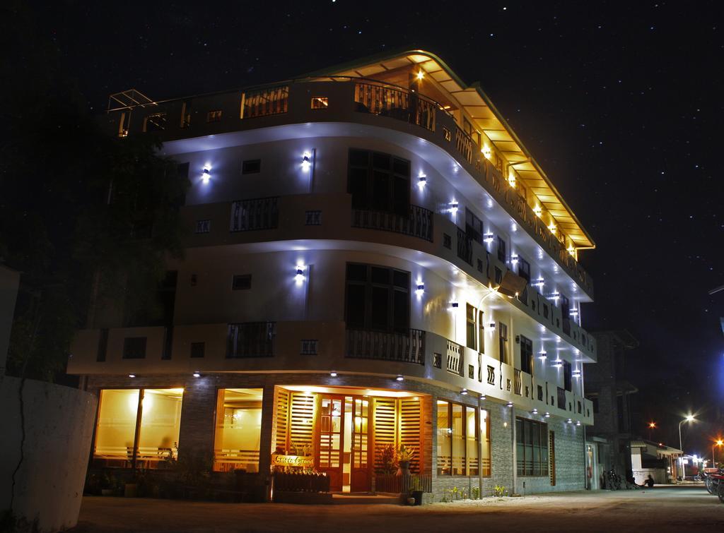 Smera Grand Maamigili Exterior foto